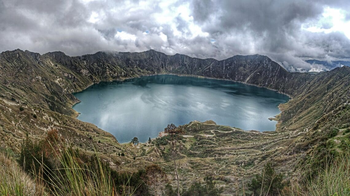 Quilotoa, Ecuador. Crater del volcán.
